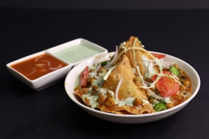 Samosa Chaat (2ps)